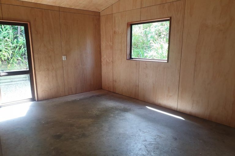 Photo of property in 127 Winara Avenue, Waikanae, 5036