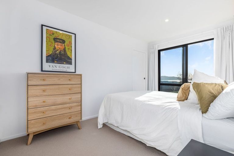 Photo of property in 86 Kotare Street, Waikanae, 5036