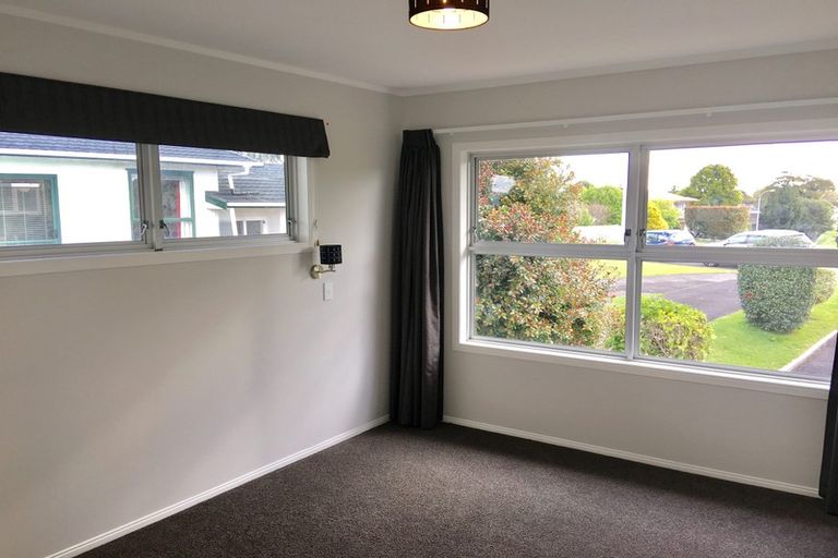 Photo of property in 23 Polandson Place, Opaheke, Papakura, 2113