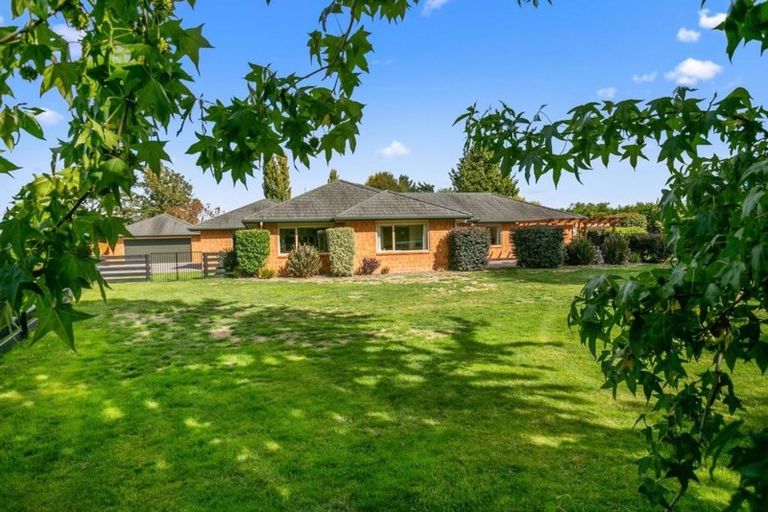 Photo of property in 176 Thornton Road, Cambridge, 3434