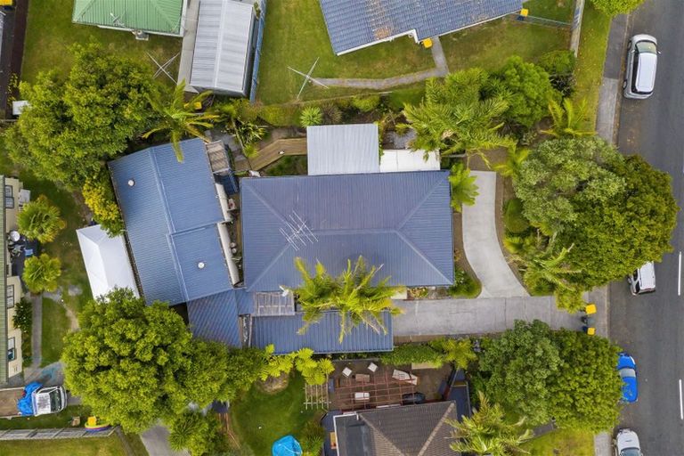 Photo of property in 47 Harmel Road, Glendene, Auckland, 0602