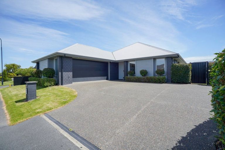 Photo of property in 25 Northside Drive, Waikiwi, Invercargill, 9810