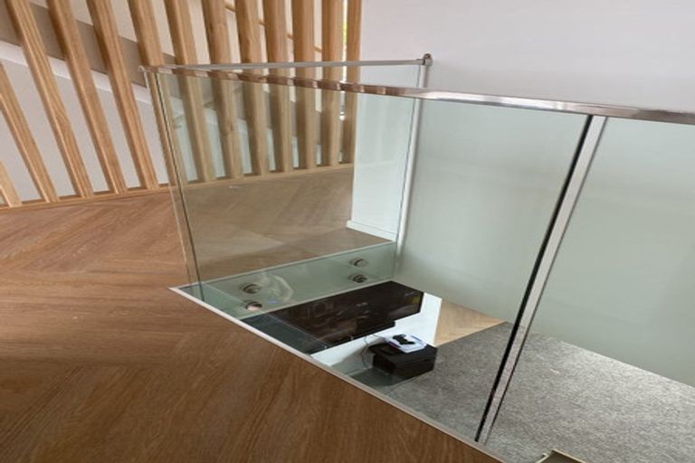 Photo of property in 35 Lewis Road, Pakuranga, Auckland, 2010