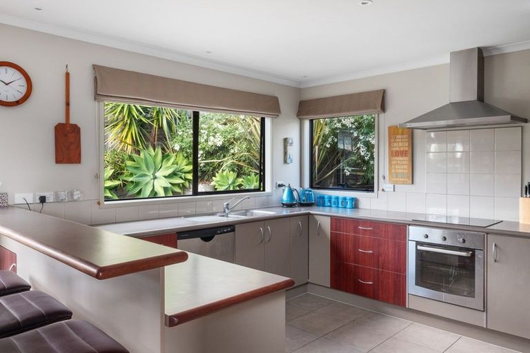 Photo of property in 6 Renner Place, Pyes Pa, Tauranga, 3112