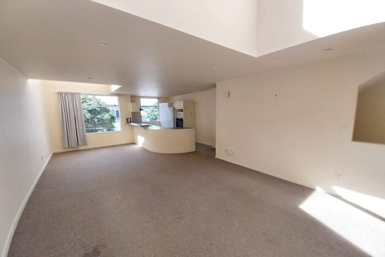 Photo of property in Fernhill Flats, 7/324 The Terrace, Te Aro, Wellington, 6011