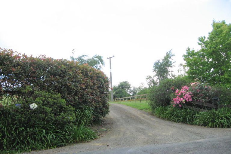 Photo of property in 43 Arana Drive, Karaka, Drury, 2578