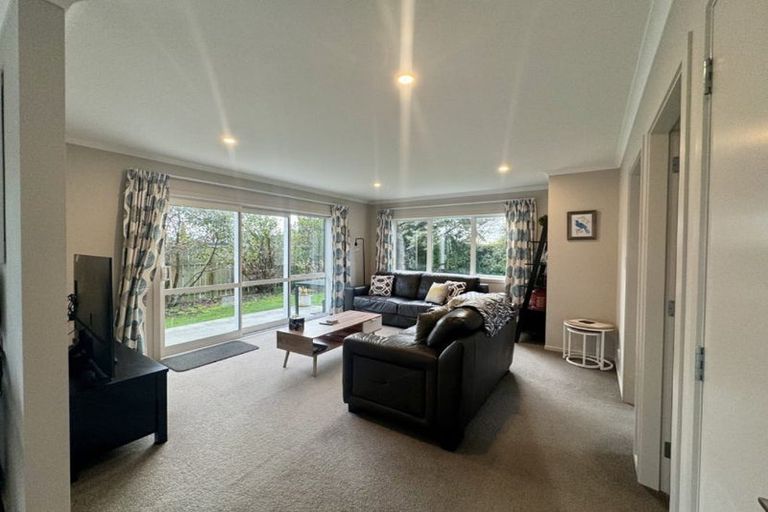 Photo of property in 77 Dublin Street, Martinborough, 5711