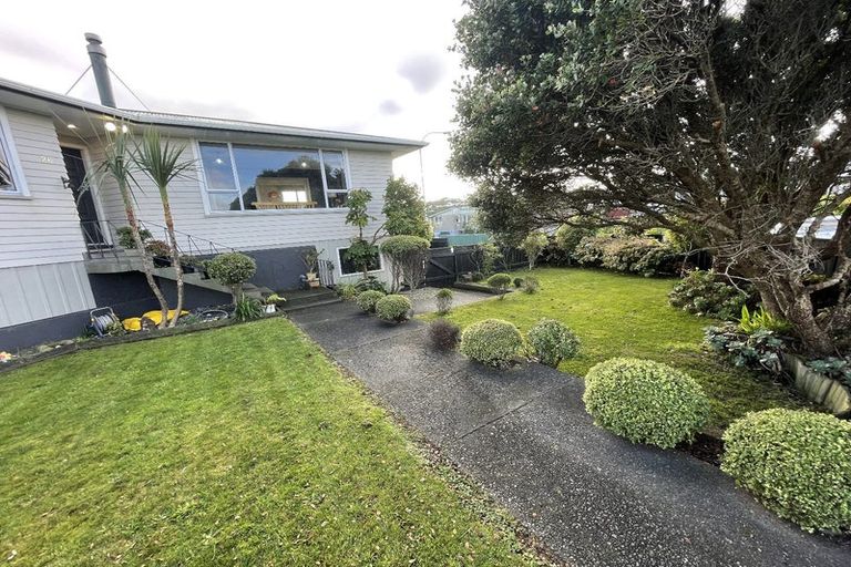 Photo of property in 26 Maple Grove, Maungaraki, Lower Hutt, 5010