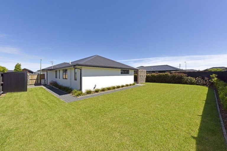 Photo of property in 13 Flock Street, Rolleston, 7615
