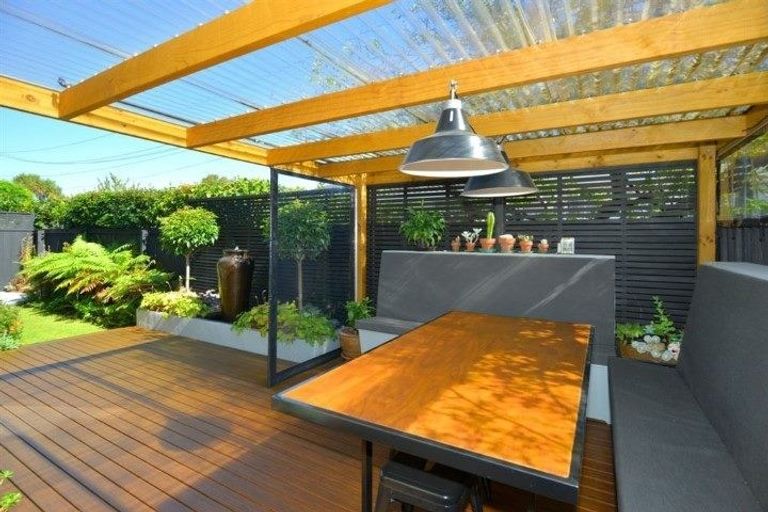 Photo of property in 3/218 Springfield Road, St Albans, Christchurch, 8014