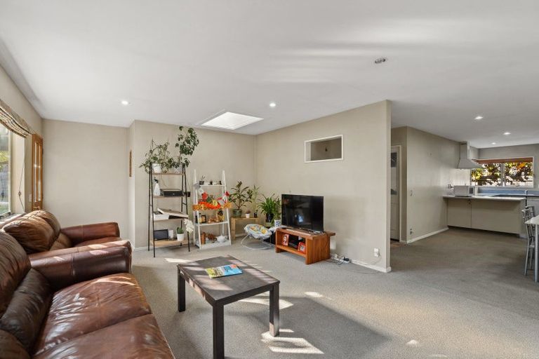 Photo of property in 54 Elm Tree Avenue, Frankton, Queenstown, 9300