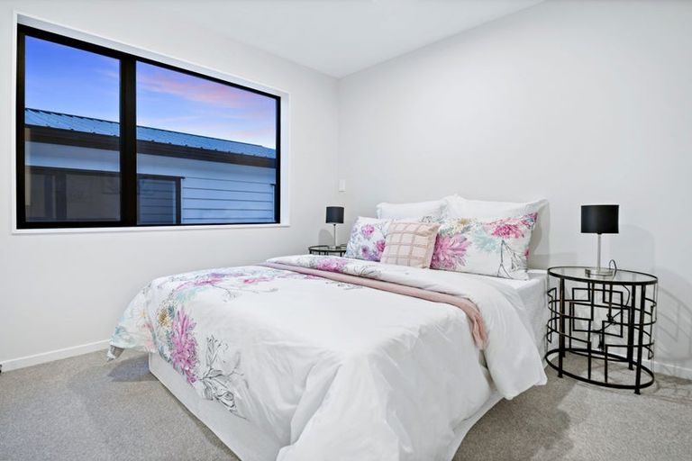 Photo of property in 8c Butterworth Drive, Glendene, Auckland, 0602