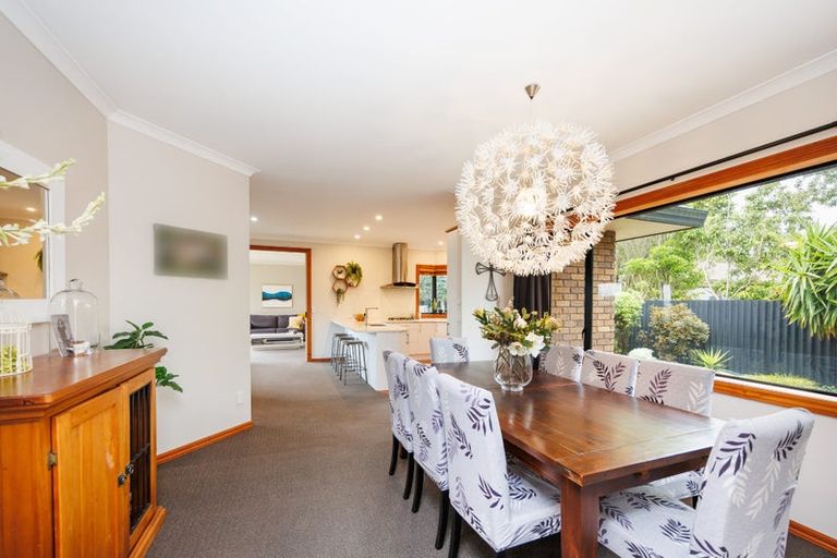 Photo of property in 7 Alpine Grove, Kelvin Grove, Palmerston North, 4414