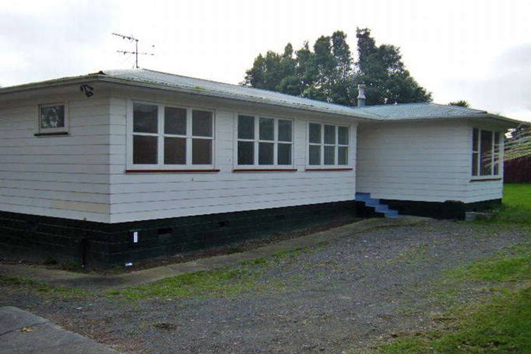 Photo of property in 613 Massey Road, Mangere, Auckland, 2022