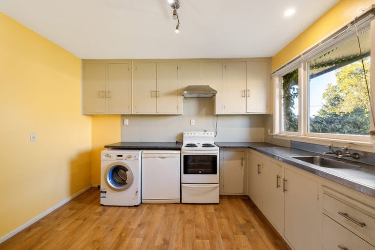 Photo of property in 49 Bretts Road, St Albans, Christchurch, 8052