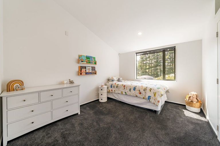 Photo of property in 20 Coroglen Rise, Pukerua Bay, 5026