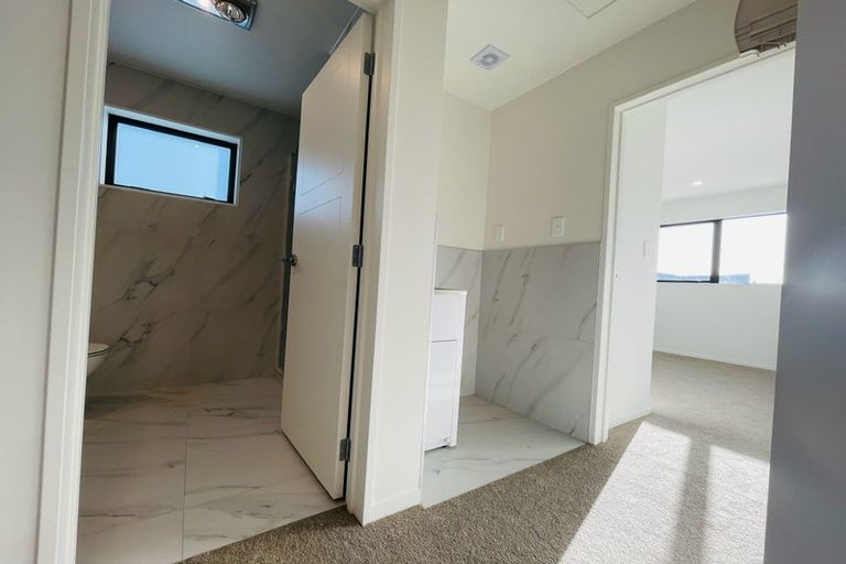 Photo of property in 15b Poruru Close, Papakura, 2110