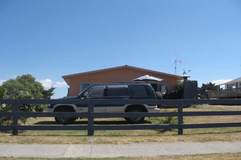 Photo of property in 480 Pukehina Parade, Pukehina, Te Puke, 3189