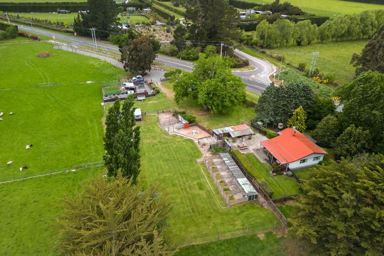 Photo of property in 2920 Tram Road, West Eyreton, Rangiora, 7475