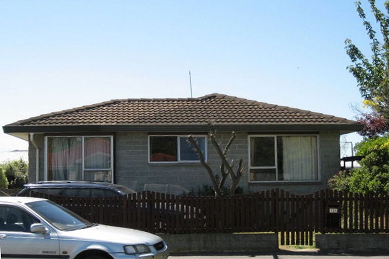 Photo of property in 135 Hawthornden Road, Avonhead, Christchurch, 8042