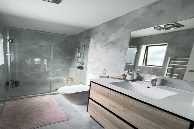 Photo of property in 11d Manuwai Road, Torbay, Auckland, 0630