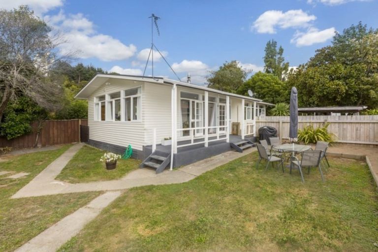 Photo of property in 67 Stokes Valley Road, Stokes Valley, Lower Hutt, 5019