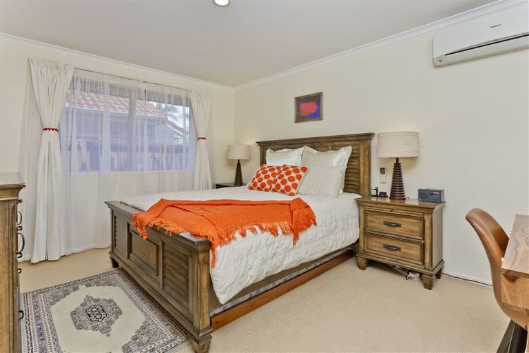 Photo of property in 5 Apsley Rise, Henderson, Auckland, 0612