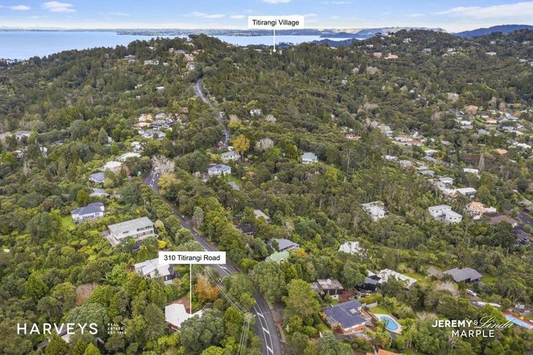 Photo of property in 310 Titirangi Road, Titirangi, Auckland, 0604