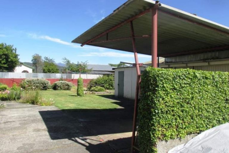 Photo of property in 2 Shearman Street, Reefton, 7830