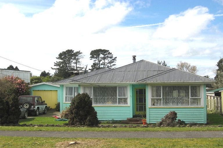 Photo of property in 52 Swansea Road, Stratford, 4332