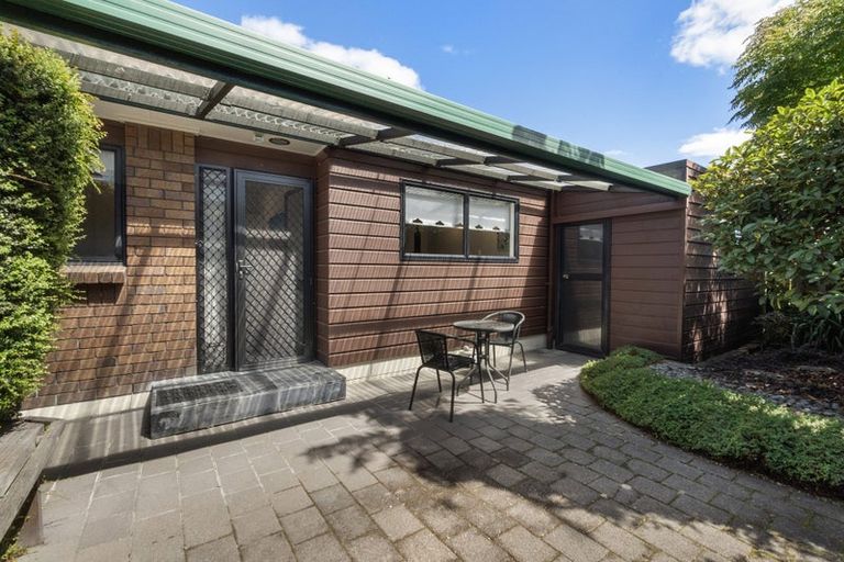 Photo of property in 12b Taylor Terrace, St Andrews, Hamilton, 3200