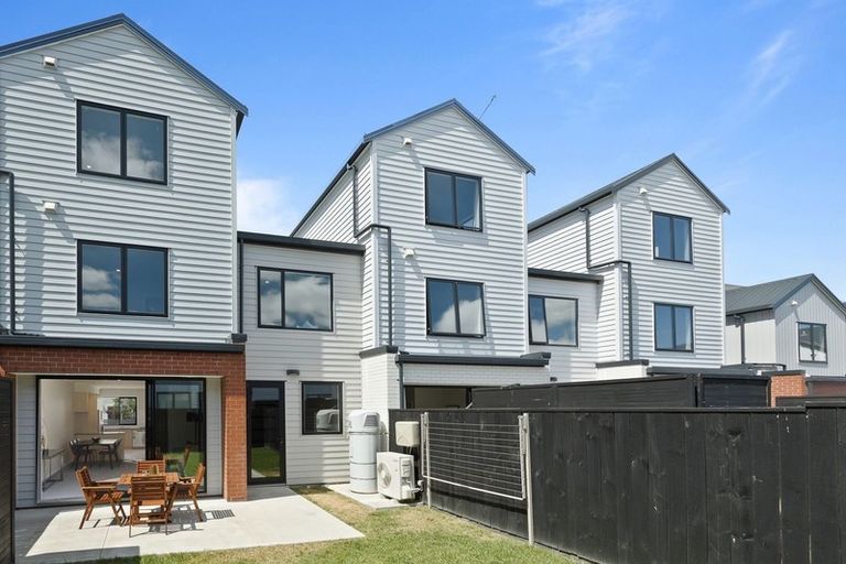 Photo of property in 63 Mapou Road, Hobsonville, Auckland, 0616