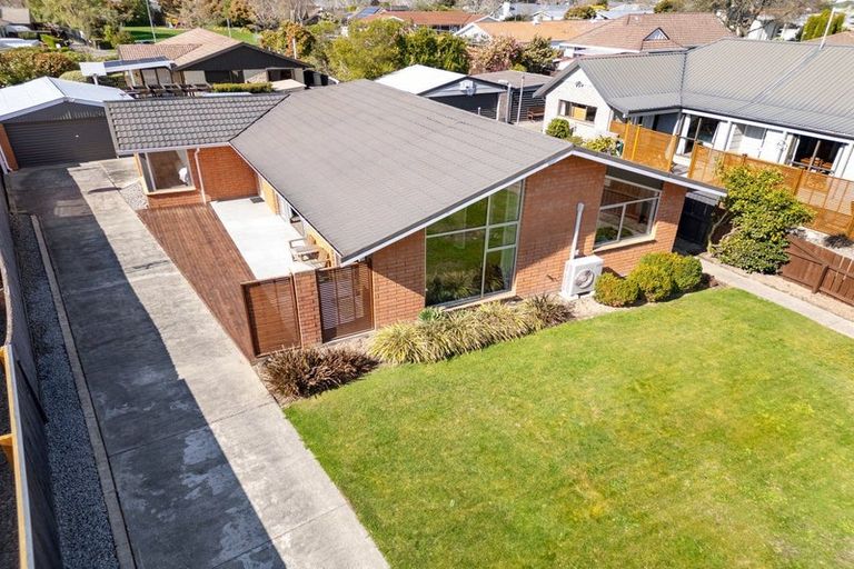 Photo of property in 61 Karnak Crescent, Russley, Christchurch, 8042
