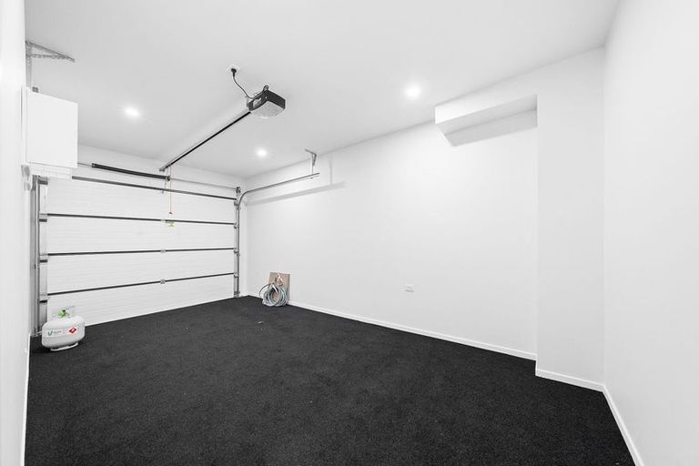 Photo of property in 1/30a Tirimoana Road, Te Atatu South, Auckland, 0602
