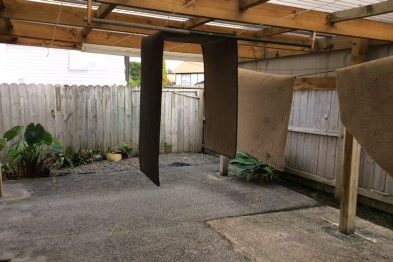 Photo of property in 3b Charlenne Close, Ranui, Auckland, 0612