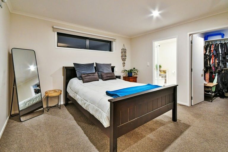 Photo of property in 18 Leathem Crescent, Pokeno, 2402