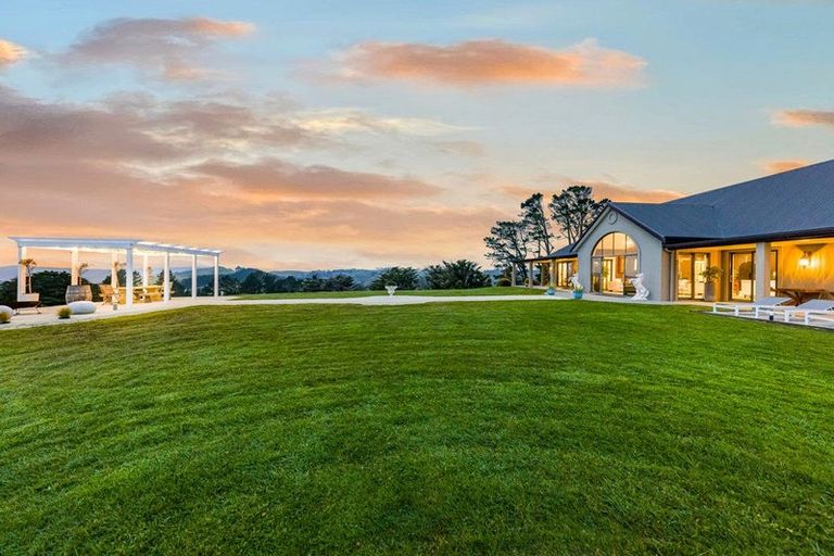Photo of property in 140 Dill Road, Kaipara Flats, Warkworth, 0984