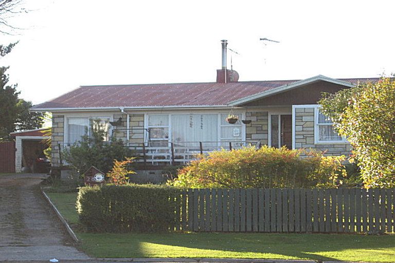 Photo of property in 28 Weka Place, Tokoroa, 3420