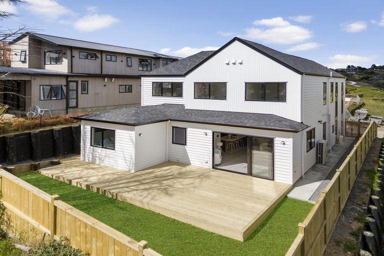 Photo of property in 9 Backridge Way, Flat Bush, Auckland, 2019