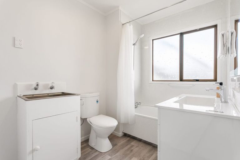 Photo of property in 4/773 Beach Road, Browns Bay, Auckland, 0630