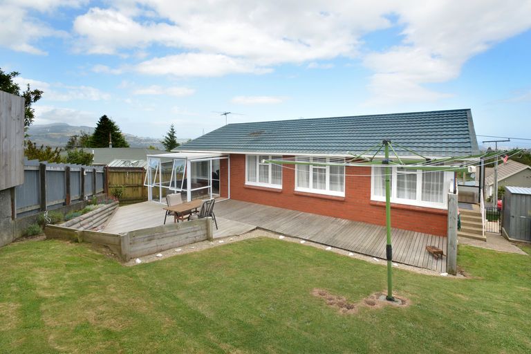 Photo of property in 4 Hanlon Street, Halfway Bush, Dunedin, 9010