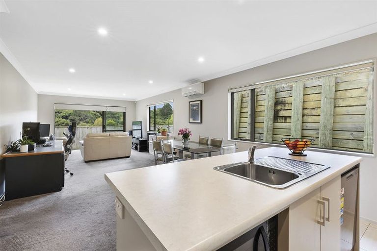 Photo of property in 18 Moonsail Drive, Whitby, Porirua, 5024