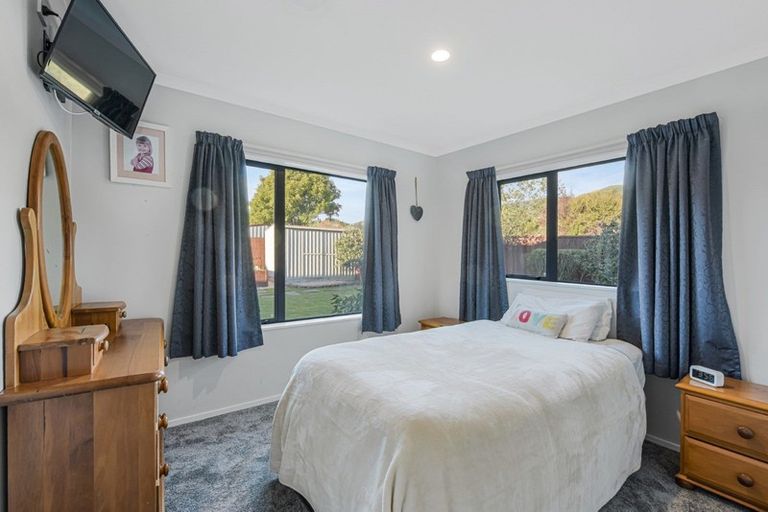 Photo of property in 18 Covent Drive, Stoke, Nelson, 7011