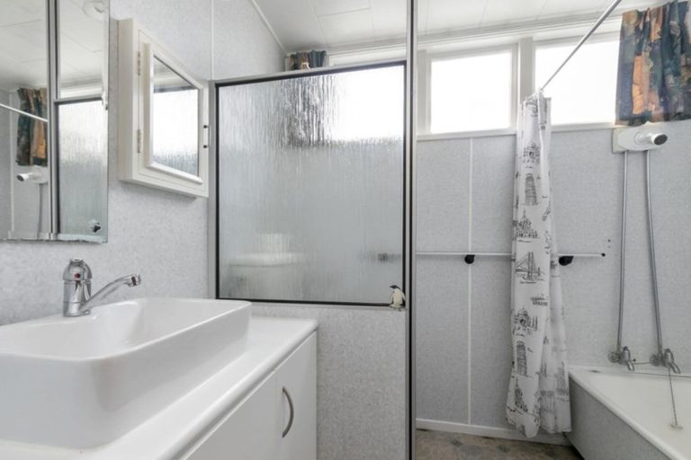 Photo of property in 17 Korau Grove, Stokes Valley, Lower Hutt, 5019