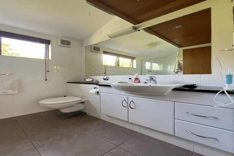 Photo of property in 38 Paremata Crescent, Paremata, Porirua, 5024