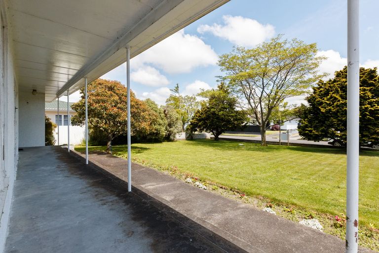 Photo of property in 35 Manchester Street, Takaro, Palmerston North, 4412