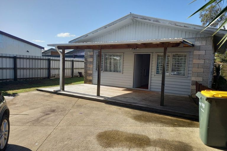 Photo of property in 11 Holden Place, Manukau, Auckland, 2025