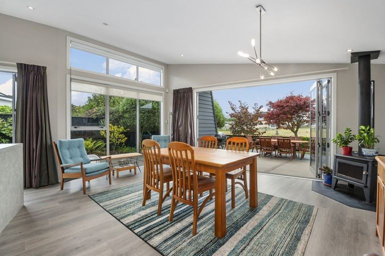 Photo of property in 22 Okaia Drive, Kinloch, Taupo, 3377