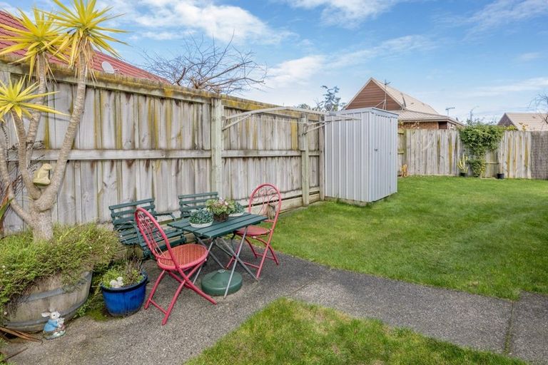 Photo of property in Rangeview Villas, 37/9 Fuller Close, Levin, 5510