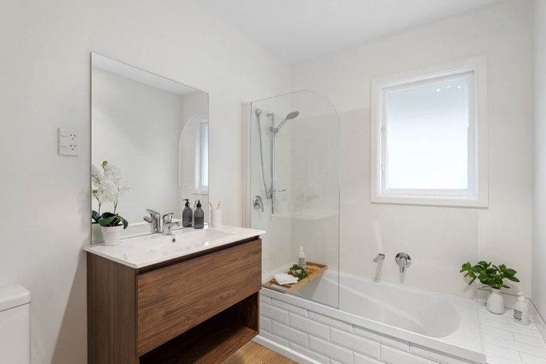 Photo of property in 212 Condell Avenue, Papanui, Christchurch, 8053